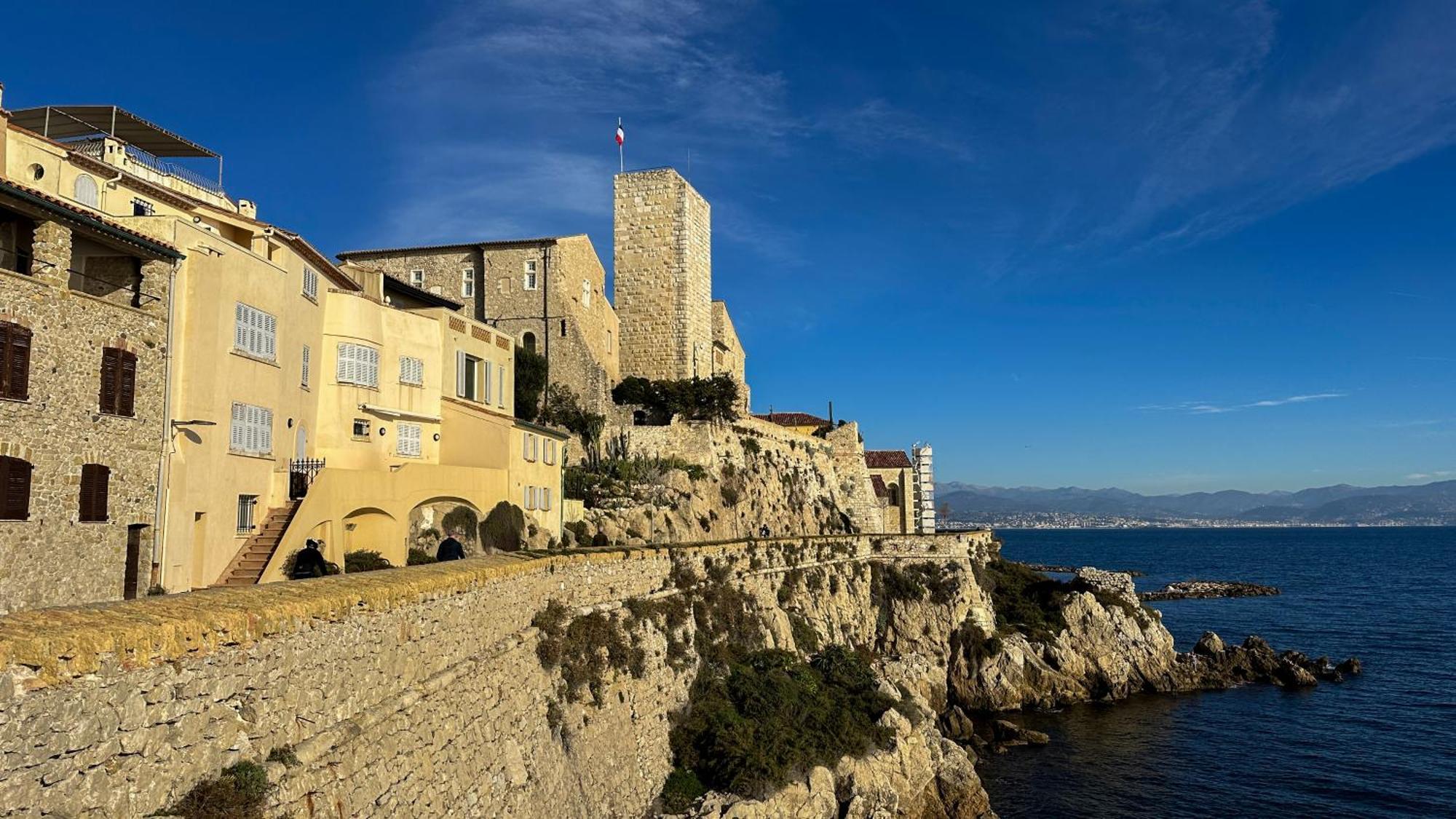 Casalionelantibes 70 Sqm Apartment With Garden And Parking ภายนอก รูปภาพ