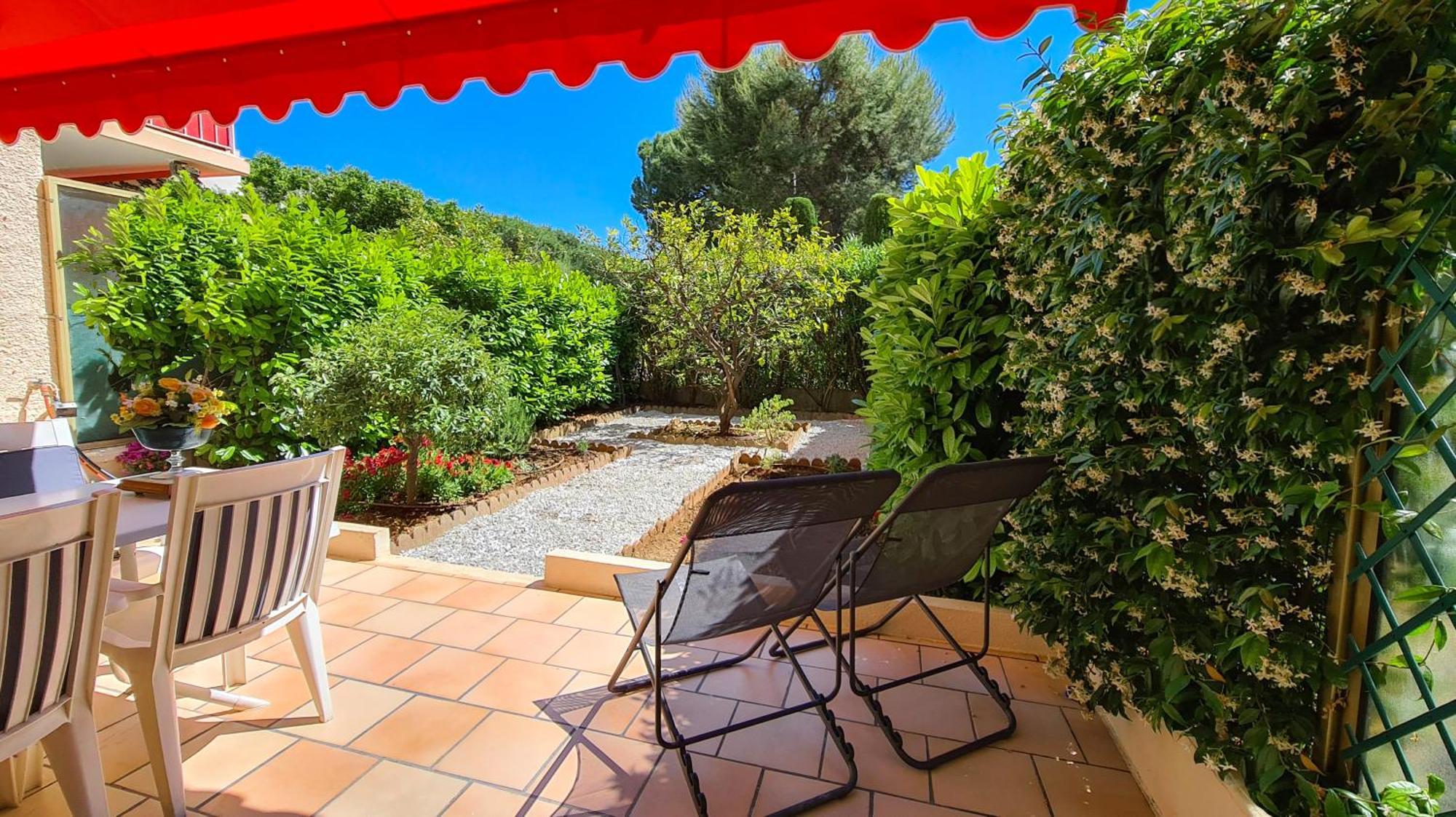 Casalionelantibes 70 Sqm Apartment With Garden And Parking ภายนอก รูปภาพ